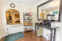 Coast Village Inn Hotels in Summerland