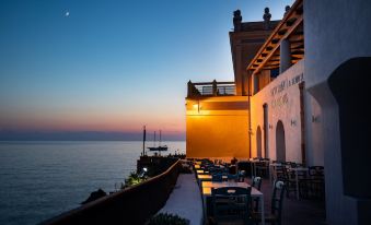 L'Ariana Isole Eolie | UNA Esperienze