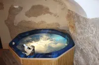 Hotel Leonor de Aquitania - Hot Tub