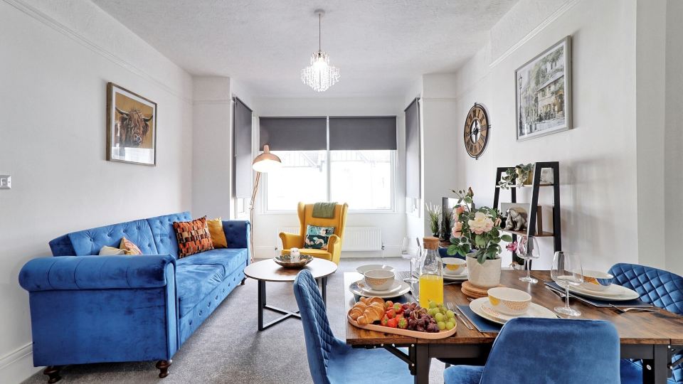 Lovely 2Bed Apartment in Westcliff-on-Sea!