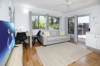 Ground Floor Easy Unit Close to City 4