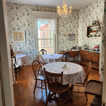 The Jeremiah Mason House B & B