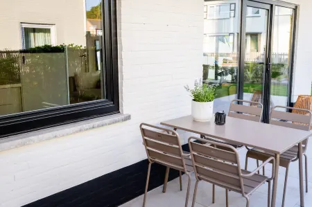 Modern Holiday Apartment With Garden Near the sea Отели в г. Cadzand