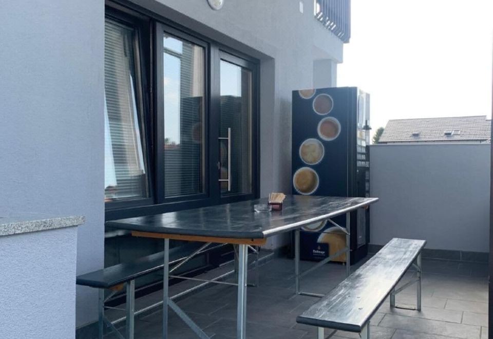 스타리 야센 위치 및 주변 환경