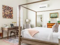 Briar Barn Inn Hotels in Essex County