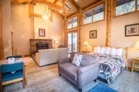 Castle Mountain Lodge