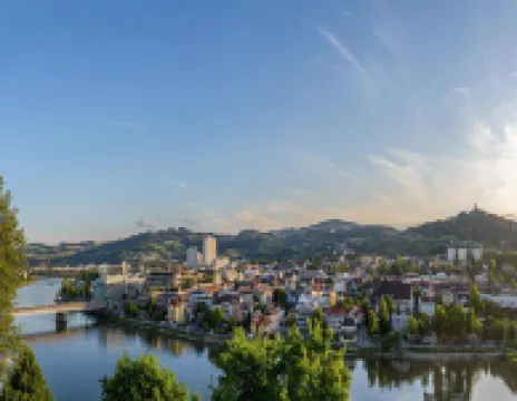 アパートメンツ ニヒト ヴァイト フォン デア ドナウ