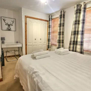 5 Argyle Place Dornoch