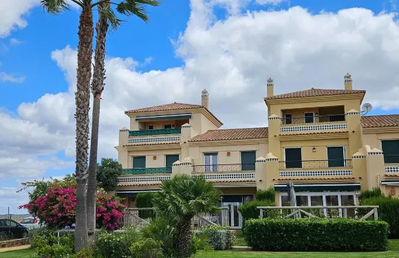 位於阿亞蒙特靠近葡萄牙邊境的平房