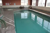 Best Western Strathmore Inn - С бассейном