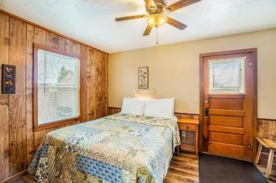 Pleasant Valley Resort Hotels in Frankfort