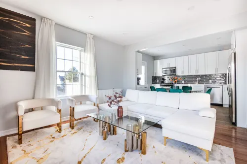 3BR Prime Luxury near NYC w Arcade Room Hotels in Yonkers