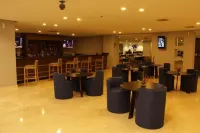Hesperia Maracay - bar