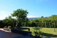 Feudogrande Bio Relais Hotel Отели рядом с достопримечательностью «Casa Bianca»