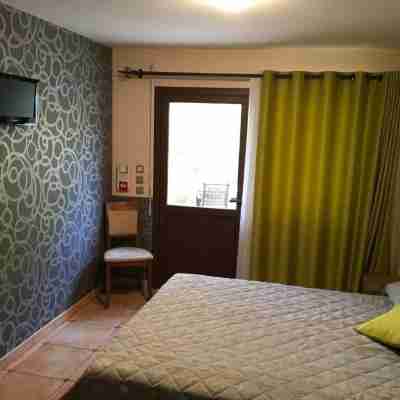 Aux Vieux Arceaux Others