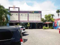 Sans Hotel Grand Jitra Syariah Bengkulu Hotel di Kecamatan Teluk Segara