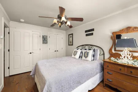 Rahe Guest Haus 30 minutes from Austin Отели рядом с достопримечательностью «Guadalupe River»