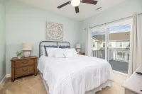 Game Room! Pontoon Rental~Boat Slip~Fire Pit - 4-Star