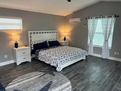 3-bedroom house in marvelous New Smyrna Beach with WiFi, AC Hotels near New Smyrna Town Beach