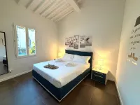 Purple Lily Apartment Các khách sạn ở Isolotto - Legnaia