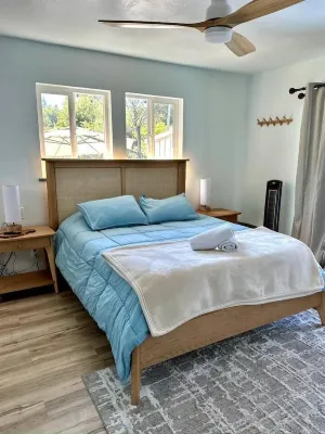 Pineapple Resort- Private Spa, Comforts of home Отели рядом с достопримечательностью «Persimmons»