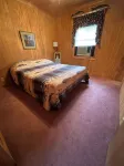 Cozy 3-bedroom with 2 full bath cabin at Lake Somerville- Birch Creek