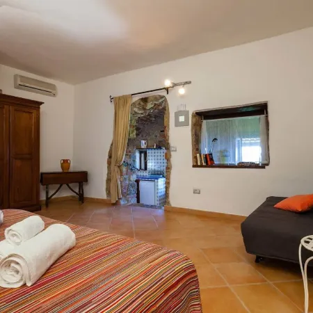 Romantic Stay Near Velia