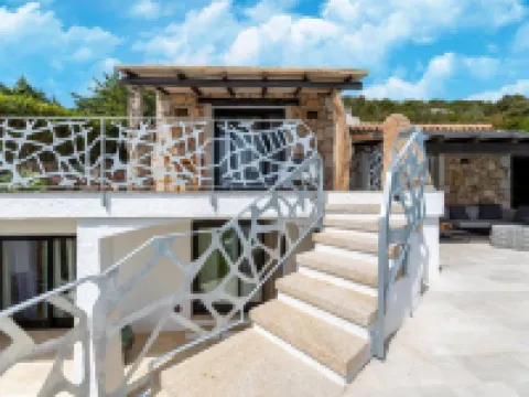 Luxe Cote Stay- Elegant Villa