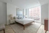 Sun-Drenched 3Br Loft with Outdoor Space Near NYC - 3-Star