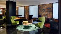 Hotel MyPalace León - Parkplatz