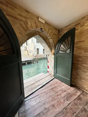 Be Mate Ponte di Rialto Hotels near Rialto Bridge