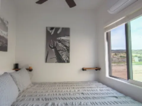 Luxury Stargazing Container Near Sedona • Hot Tub & Desert Views Hotels in Cornville