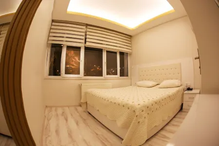 Royal Otel Отели в г. Gulbaharhatun Mahallesi