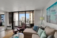Deluxe Ocean View Condo on 31st Floor - Free Parking & Wifi! by Koko Resort Vacation Rentals