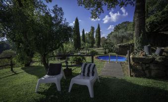 Casale Delle Papere with Private Pool Near Rome