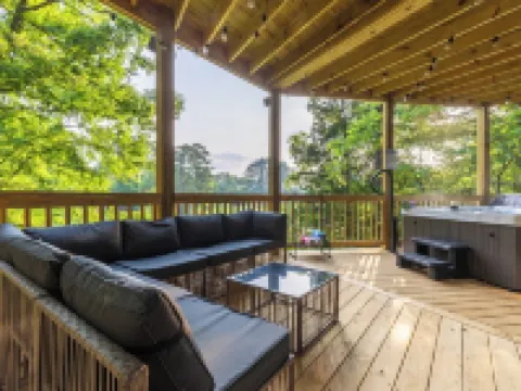 Lake House Near Lookout Mt,  Theater, Gym & Arcade Hotels in Dade County