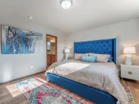 Hendrix Hideaway on Rock Island Golf Course!