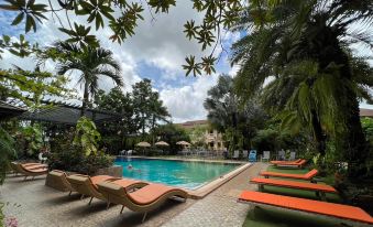 Park & Pool Resort