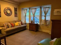5th Avenue Suites #3