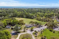 Litchfield Country Club 4 Bedroom/4 Bath Cottage on Golf Course - Pawleys Island