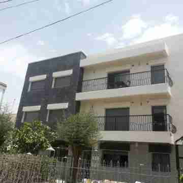 Nice three rooms nine modern and well equipped Hotel Exterior