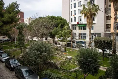 BB The Garden Отели рядом с достопримечательностью «Venetian Tower of Durrës»