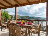 Peaceful, luxury villa with breathtaking views of Coral Bay and the BVIs Hotels in Coral Bay