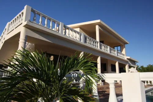 Great Value!  Mainstay Villa @ Elsie Bay.  Ocean Front!  Rent as a 1, 2, or 3 BR Hotels in George Hill
