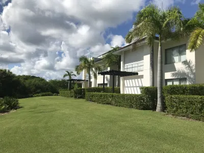 Relax in luxury apartment, private beach & pool Hotel in zona República Dominicana