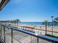 Apartment facing the sea, Pool, Air Conditioning, Parking included, Elevator