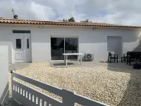 PORT-DES-BARQUES Hotels in Port-Des-Barques