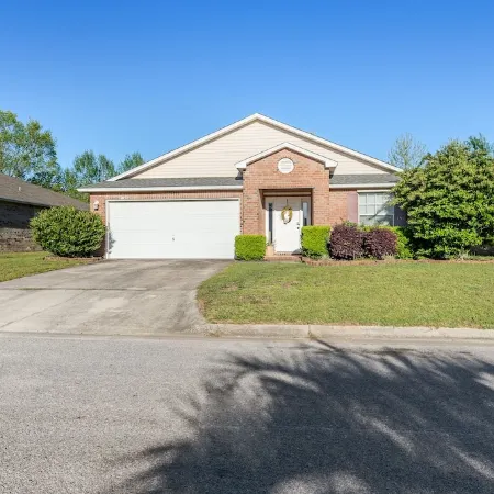 Welcome to Our Home - Pace/Pensacola - Pet friendly - Close to beaches!