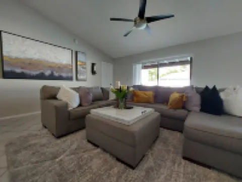 Springs Tranquility. 科勒爾斯普林斯酒店