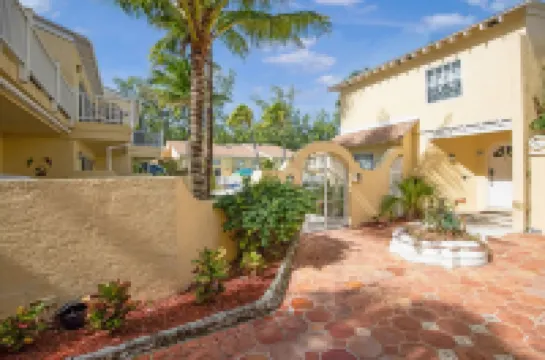 Sunrise Beach Resort-Same Beach as Atlantis-3 Bedroom-Villa Tropicalia